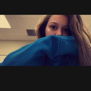 Meet your Posher, Bella